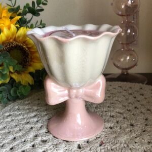 Pink Bow Glass Candle - Strawberry Vanilla Scented